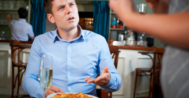 reclamações de clientes em restaurante