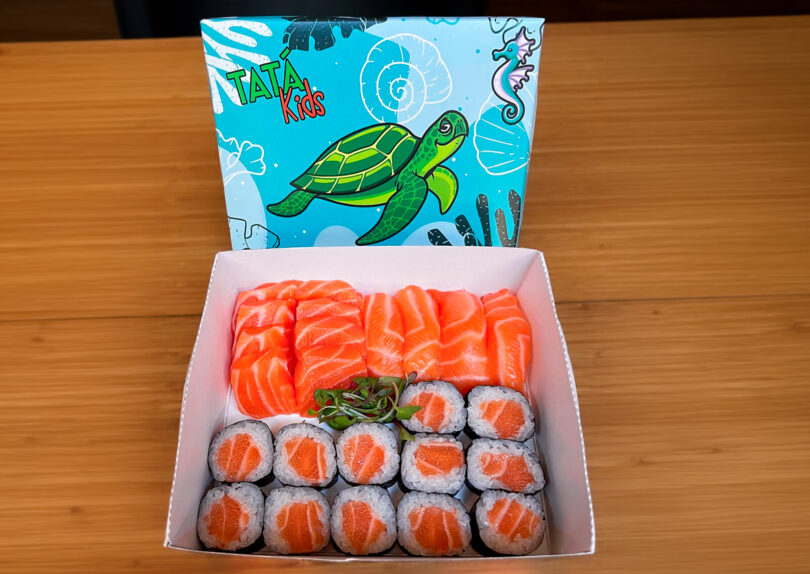 embalagens do delivery no menu kids