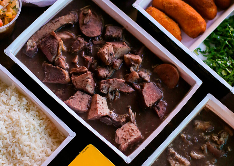 embalagem para feijoada delivery caldo no lugar certo